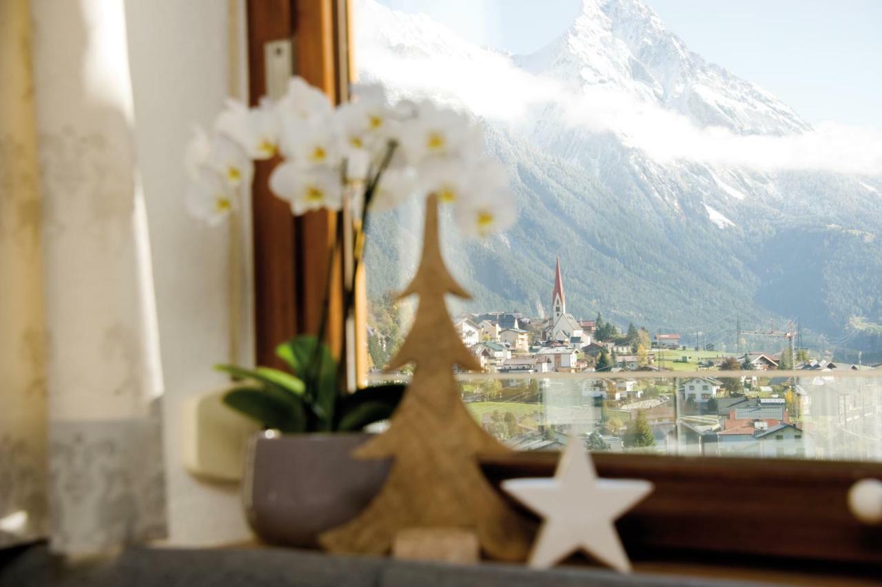 Pension Angelika Pettneu am Arlberg Bagian luar foto